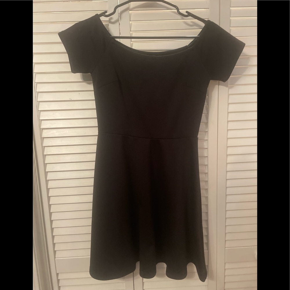 Black Short Sleeved Dress
